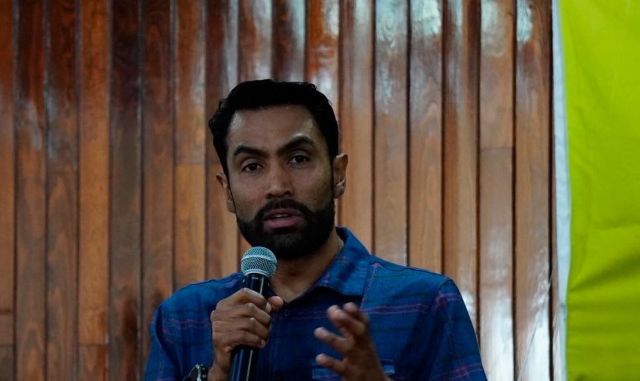 Atleta olimpico en UAZ