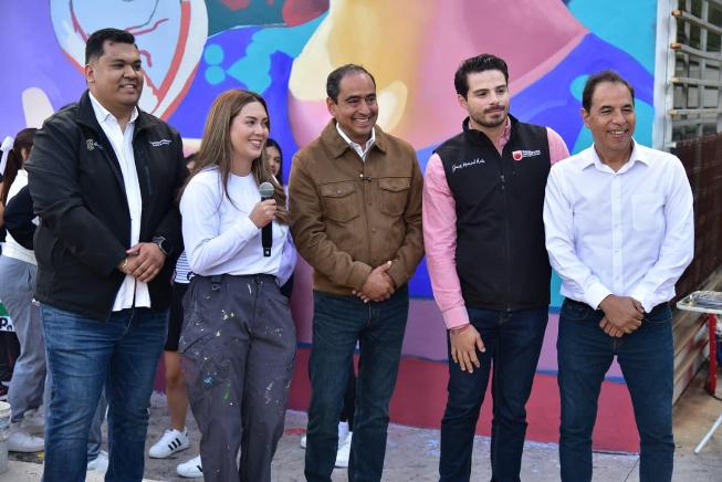 Al centro, el alcalde de Guadalupe, José Saldívar WhatsApp Image 2025 09 26 at 11.25.15 AM 1