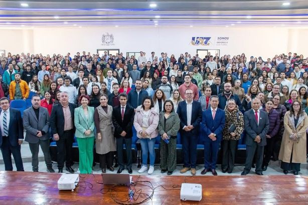 Encuentro académico WhatsApp Image 2025 11 29 at 8.13.16 AM