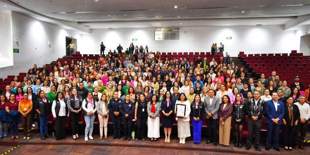 Administración pública moderna y humanizada, el objetivo WhatsApp Image 2026 02 17 at 12.24.24 PM