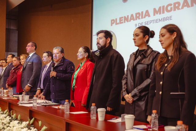 autoridades asistentes