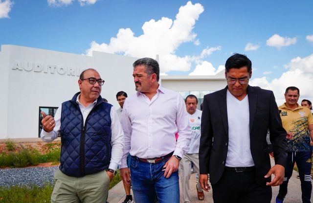 con el rector y el director