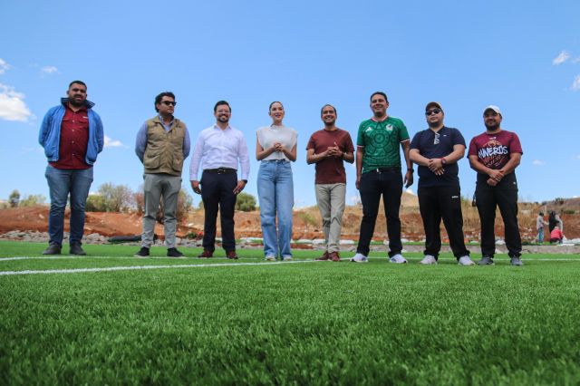 equipo en cancha copy