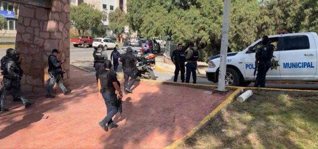 Fuerte movilización provocó el asantante armado que disparó a la Policía y que hasta el momento logró evadirse moviizzacion polis