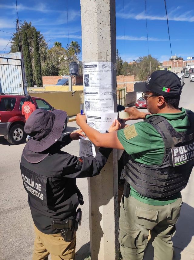 pegadecedulas copy copy