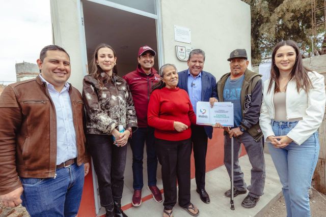 en la entrega de dormirtorios