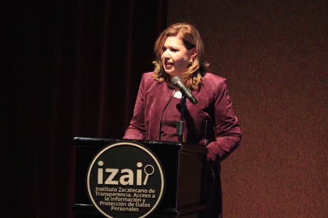 Fabiola Torres Rodríguez Comisionada Presidenta del IZAI