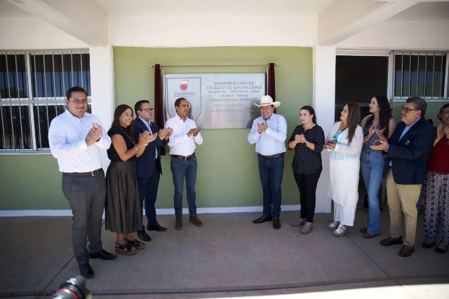 El mandatario estatal refrendó su apoyo a la educación WhatsApp Image 2025 05 08 at 3.24.47 PM