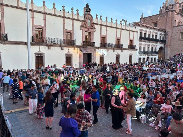 bailando