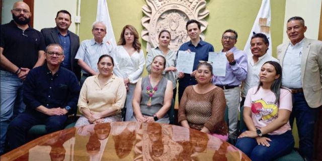 Desde este lunes se reactivan los planteles estatales en la entidad firma de acuerdo copy