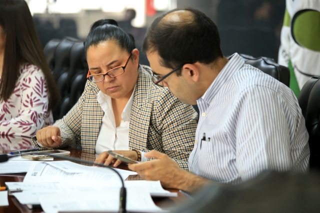Consejeros en la sesión del IEEZ ieez resolcion