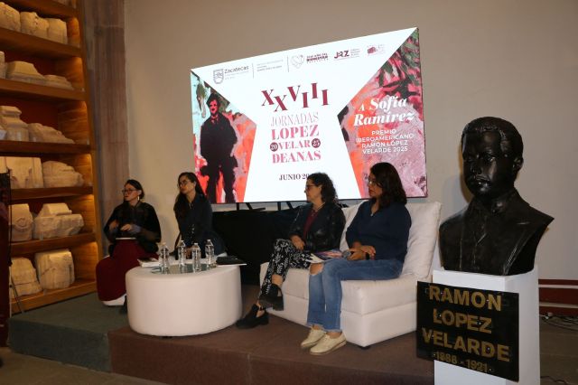 mesa mujeres