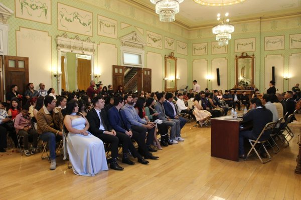 593 2026 Con sólida formación científica, egresan estudiantes de Física de la UAZ (9)