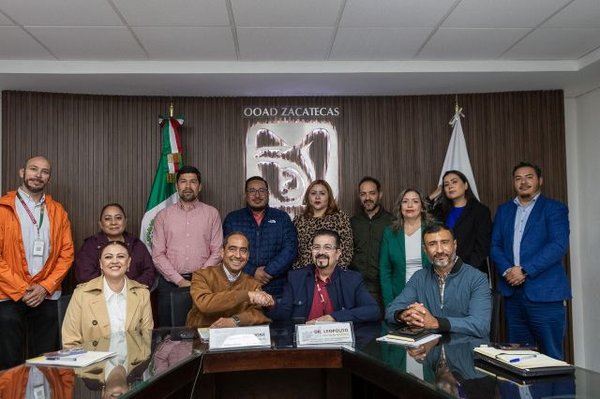 El alcalde y su gabinete municipal equipo gpe