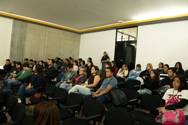 212 2026 Hackatón Atenea impulsa proyectos que transforman problemas en soluciones (4)