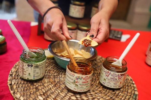 Delicia de productos y manos zacatecanas