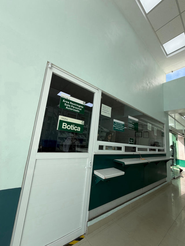 Nueva farmacia ampliada del HGZ No. 2 en Fresnillo