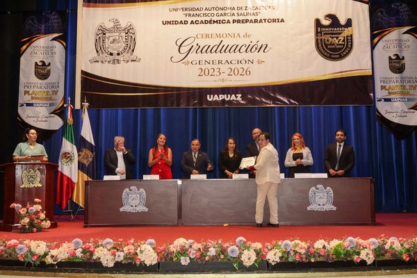 594 2026 Preparatoria IV gradúa a 389 jóvenes listos para la educación superior (690)