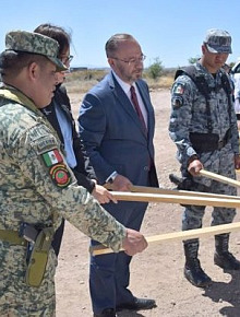 Autoridades  proceden a la quema