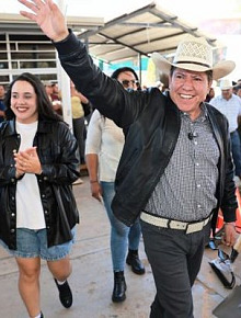 El gobernador David Monreal en gira de hoy