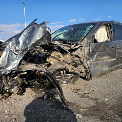 destrozada camioneta