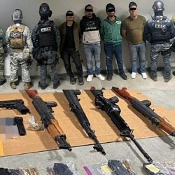 detenidos y armas
