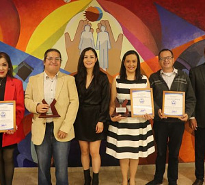 premios CDHEZ