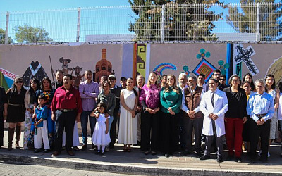 El gobierno municipal y los artesanos en este merecido evento