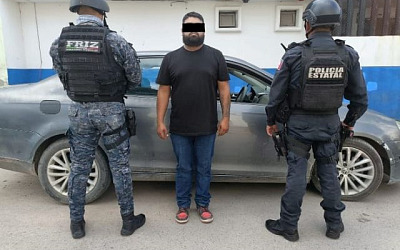 auto con reporte