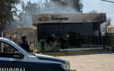 banco del bienestar incendiado copy