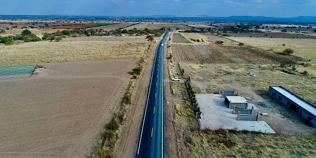 la carretera entregada