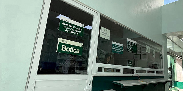 Nueva farmacia ampliada del HGZ No. 2 en Fresnillo