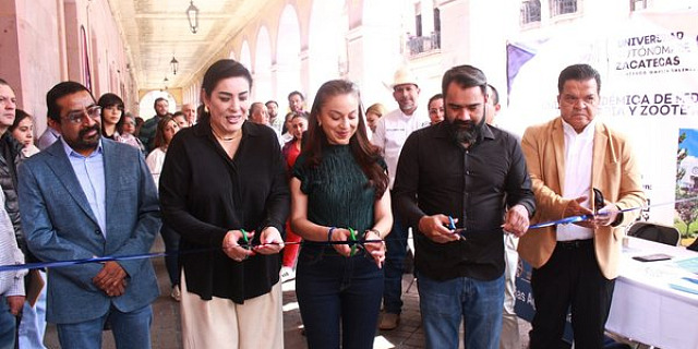 Inauguración en el Portal de Rosales