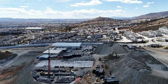 e4282b65 1768 4366 895d dcdff35ff8b4